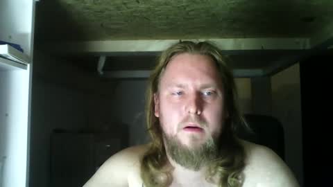 Snapshot of thenewdude1992 chatting on December 20, 11:26 pm thenewdude1992 online show from December 20, 11:26 pm
