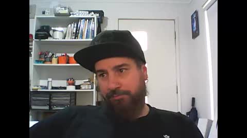 Snapshot of theozbeardguy chatting on February 19, 2:44 am aussiebeard online show from February 19, 2:44 am