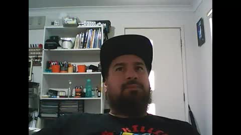 Snapshot of theozbeardguy chatting on January 31, 2:26 am aussiebeard online show from January 31, 2:26 am