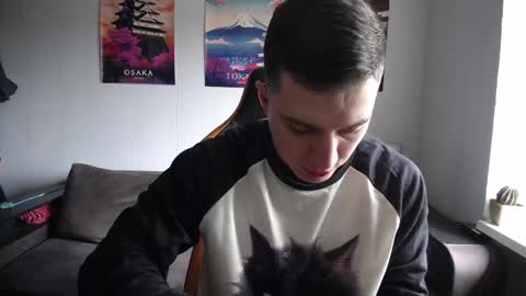 Nick   online show from April 12, 8:27 am