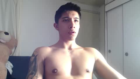 thesaint_xxx online show from February 27, 8:15 am