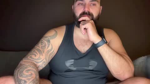 Snapshot of thessalonikios1987 chatting on December 15, 8:25 pm Hornyforyou online show from December 15, 8:25 pm