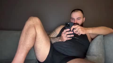 Snapshot of thessalonikios1987 chatting on December 14, 9:46 pm Hornyforyou online show from December 14, 9:46 pm