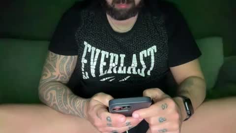 Snapshot of thessalonikios1987 chatting on February 5, 12:31 am Hornyforyou online show from February 5, 12:31 am