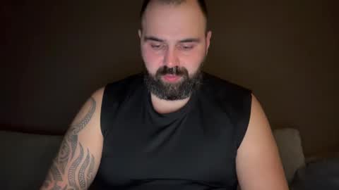 Snapshot of thessalonikios1987 chatting on December 18, 10:24 pm Hornyforyou online show from December 18, 10:24 pm