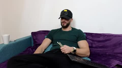 TheTopAlex online show from December 17, 8:01 am