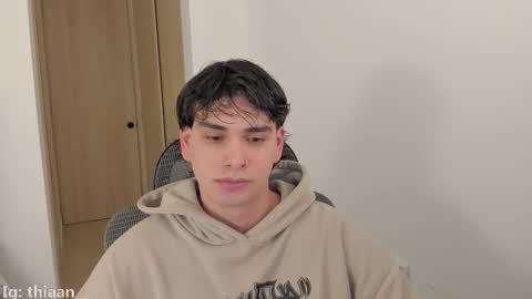 thiaan__ online show from November 20, 3:28 am