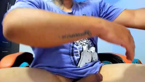 Snapshot of thiago_cp01 chatting on October 12, 6:51 am Thiago online show from October 12, 6:51 am