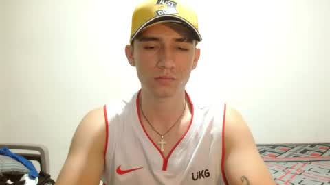 thiago_deseo69 online show from April 16, 2:11 am