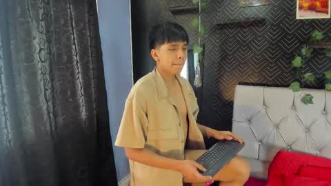 thiago online show from October 17, 2:21 pm