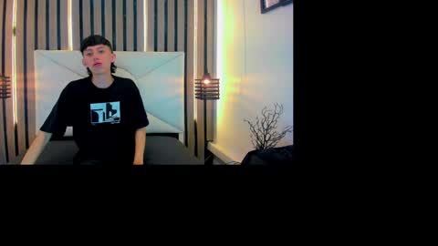 thiago_twink38 online show from April 14, 3:39 am