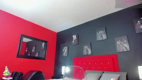 Thia Gomez online show from December 3, 12:11 pm