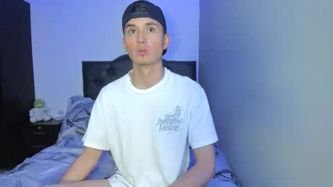 Thiago Wells online show from December 2, 1:52 am