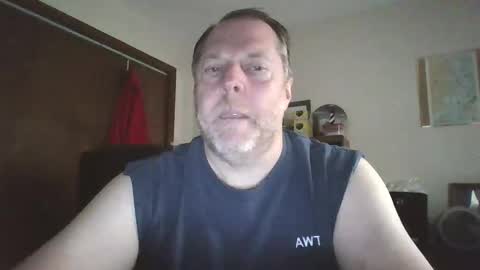 thickcock4u1105 online show from April 25, 7:22 pm
