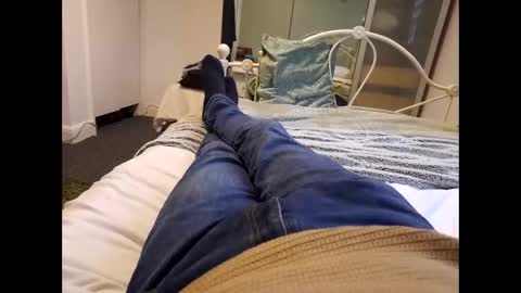 thicksingarters online show from October 9, 4:45 pm