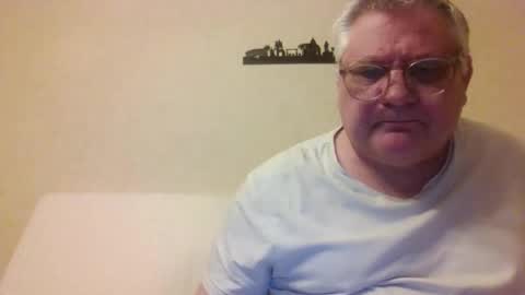 Thierrysymp online show from February 17, 5:23 pm