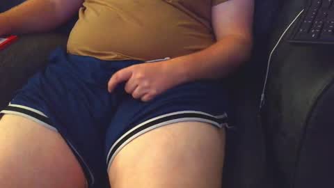 Snapshot of thighguy30 chatting on October 17, 1:42 am Demonhuntr online show from October 17, 1:42 am