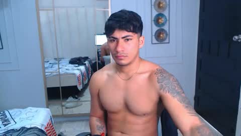 MICHAEL AND CRISS online show from January 17, 1:36 pm