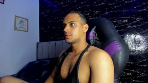 Thomas online show from February 27, 11:58 pm