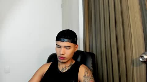 Thomas online show from February 7, 11:55 pm