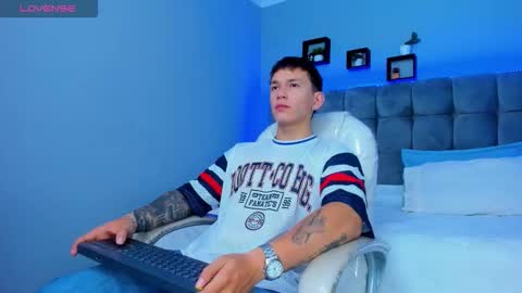 Thomas online show from December 14, 12:56 pm