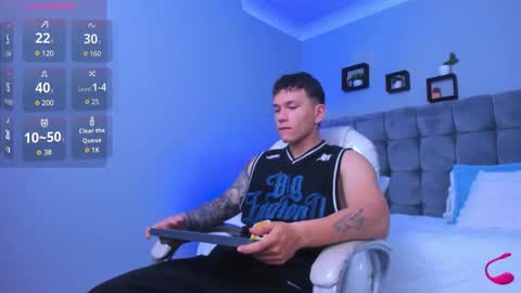 Thomas online show from November 24, 12:17 pm