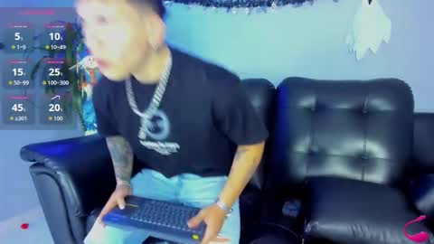 Thomas online show from October 12, 7:19 pm