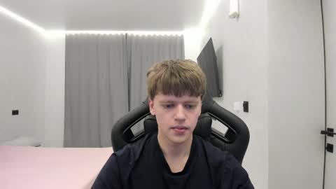 Tomas online show from April 9, 7:20 pm