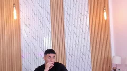 Thomas online show from November 17, 11:35 am