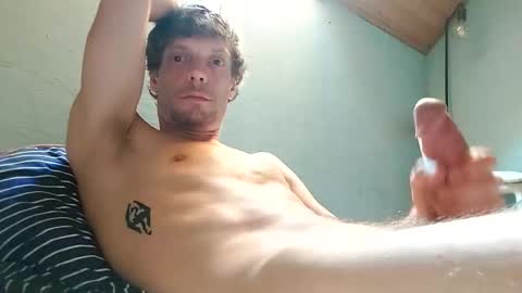 thomasxl123 online show from May 26, 4:19 am