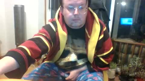 Thomsam88 check out my bio for loads of hot videos mmmmmmmmmm online show from December 18, 3:24 am