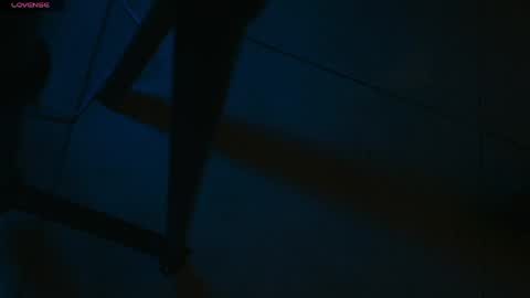 thomylov online show from June 3, 2:35 am