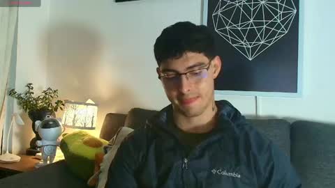 thomylov online show from May 31, 9:10 am