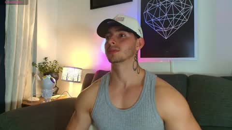 thomylov online show from June 11, 2:44 am