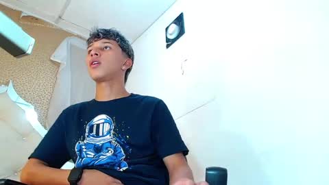 thorlatinsex online show from December 30, 8:15 pm