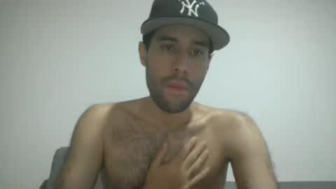 Snapshot of throwawayyourgun chatting on December 2, 6:30 pm Luka online show from December 2, 6:30 pm