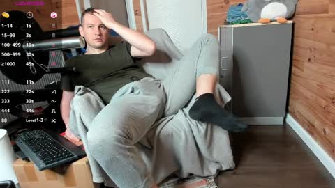 bigsshark online show from March 30, 10:38 am