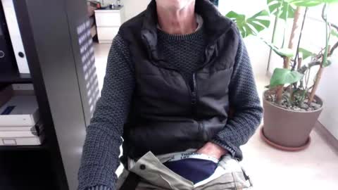 tiburzio online show from November 5, 10:50 am