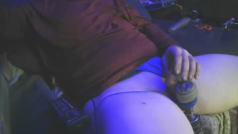 ticklemypickle67 online show from June 26, 3:20 am