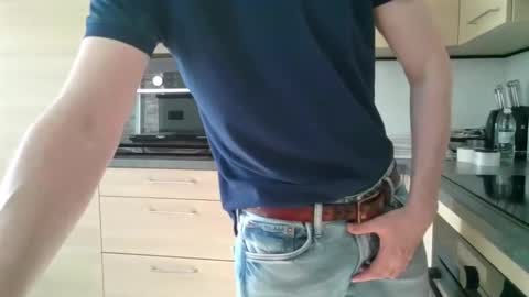 tigerjow941808 online show from March 17, 3:14 pm