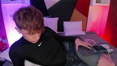 Timothy 21 years old online show from May 25, 8:37 pm