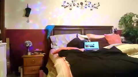 Tiptooc online show from January 15, 8:44 pm