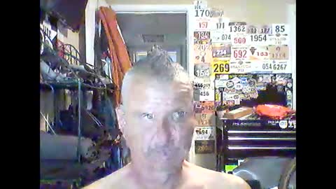 tx46m online show from April 10, 11:12 pm