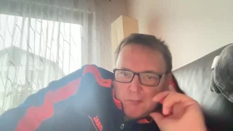 Tom online show from December 13, 9:47 am