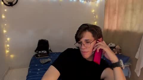 Tom Blue online show from October 30, 5:47 pm