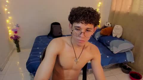 Tom Blue online show from November 11, 4:12 pm