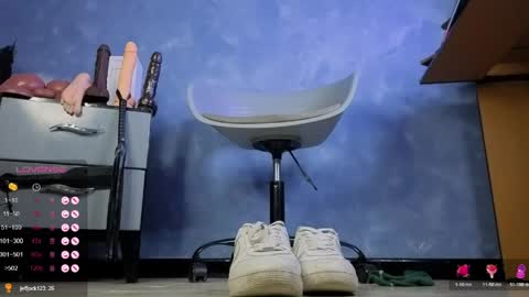 Tom online show from March 30, 9:38 pm