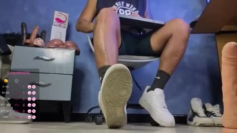 Tom online show from February 28, 12:53 am