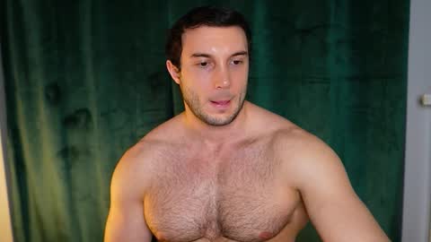 Tom online show from March 7, 5:11 pm