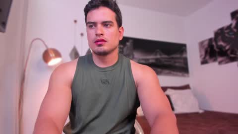 TOM MCKLEEIN  instagram online show from January 4, 4:43 pm